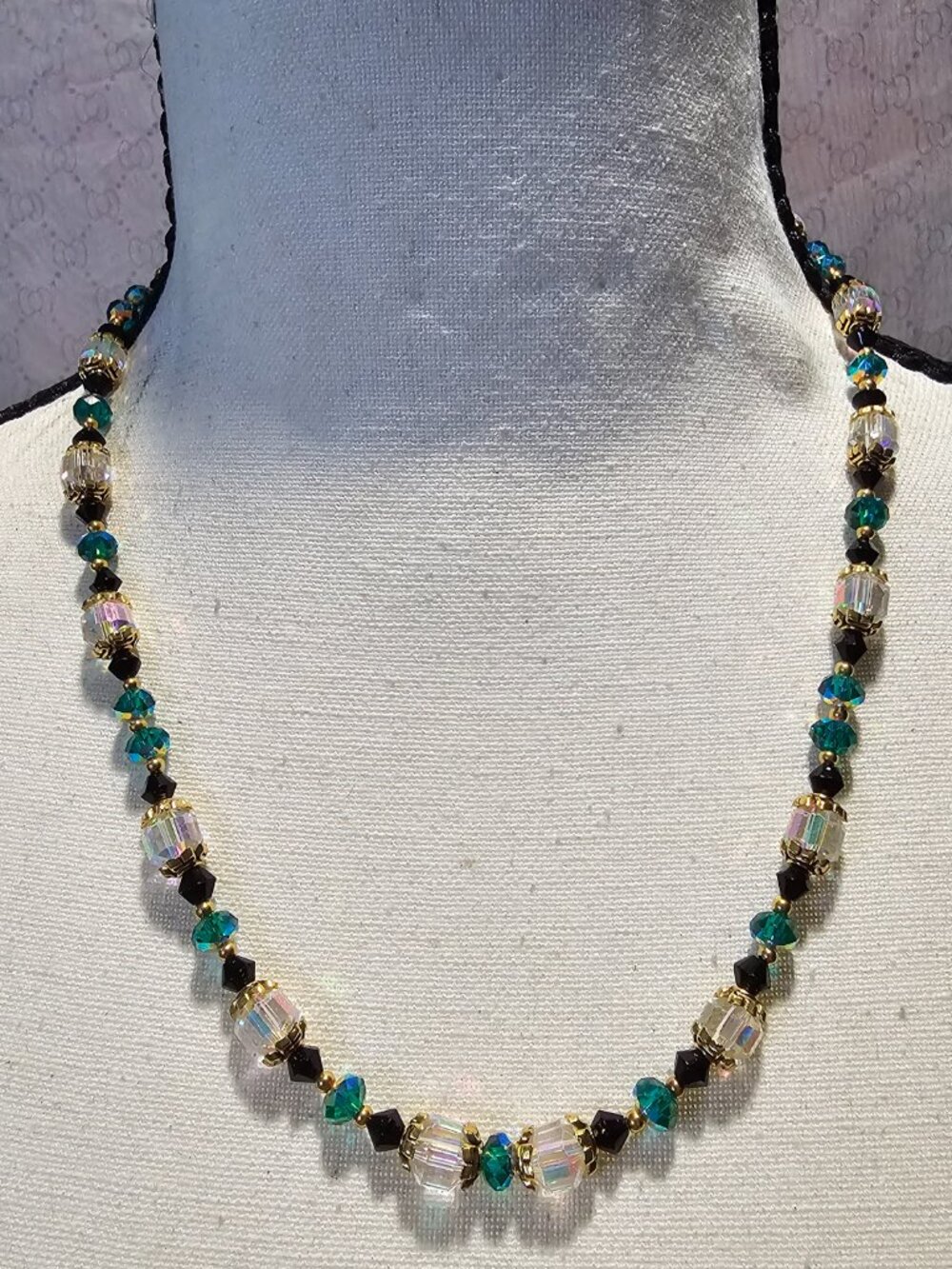 JB Original - Emerald Nocturne– Vintage Swarovski Crystal Necklace & Earring Set - Picture 9 of 11